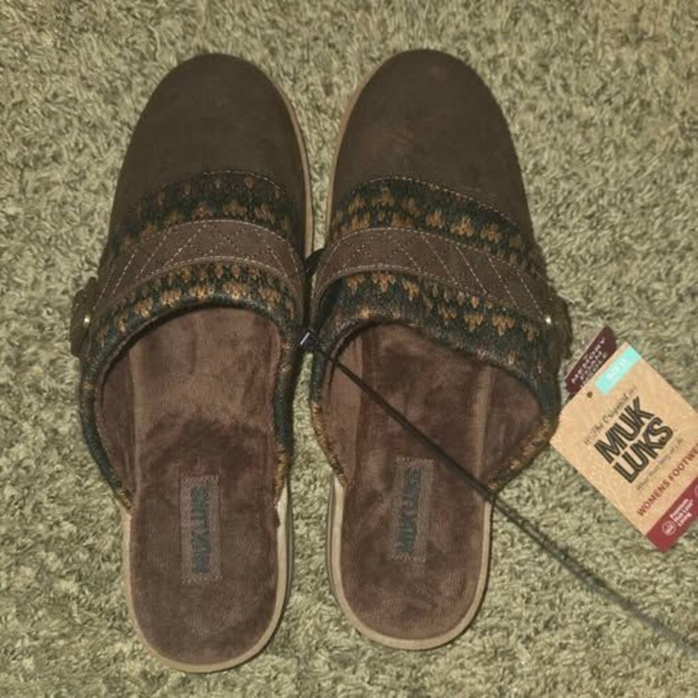 Muk Luks clogs